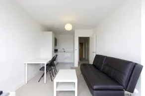 Abodebed - Bright, Modern Apt/1 Bed in Town Centre - Image 2