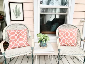 Charming East Cottage . Close to Airport - Image 4