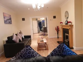 Modern Apartment good distance from Dublin City and Airport 4people - Image 2