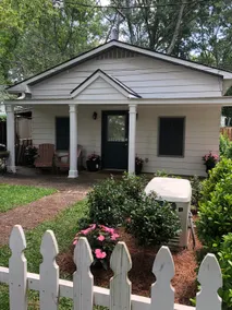 Southern Charm Carriage House - Image 3