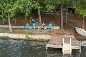 LakingitEz..3BR/2BA amazing sunsets & hot tub - Image 5