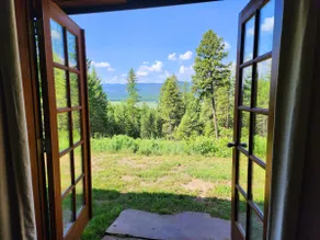 KM Ranch Hideaway Cabin - Image 3
