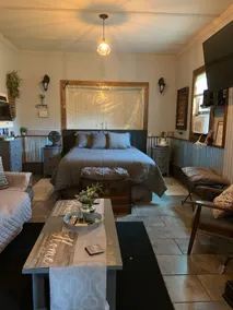 Cozy country efficiency in the Hudson Valley - Image 5