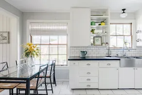 Charming Family-Friendly Home- sleeps 18! - Image 3