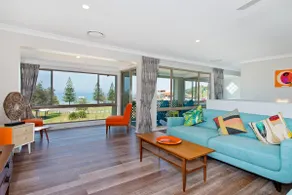 ”SHOREBREAK” at Bonny Hills - Beachfront Location - Image 2