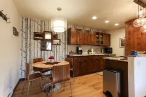 POW HAUS: Beaver Creek 2BD/2BA w/ Free Ski Shuttle - Image 4
