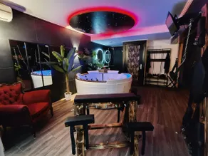 The luxury jacuzzi loveroom ”The room of desires” - Image 4