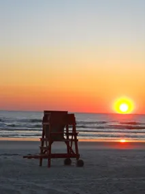 Cottage in a beach community. - Image 2