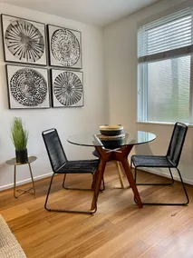 Lovely 1 bed ground floor apartment with car park - Image 3