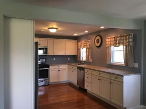 Watkins Glen ranch home with views of Seneca Lake - Image 2