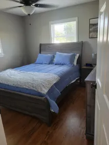 Elegantly Updated Home convenient to I40 - Image 4