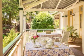 The Falls Montville Superb Queenslander Manor - Image 3