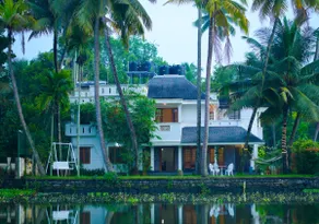 Lakeside Villa near Edappally. - Image 3