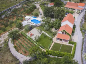 Heritage Villa HEAVEN No. 1 vicino a Trogir, piscina riscaldata - Image 4