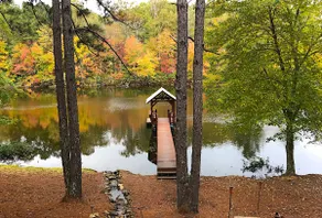 Beautiful Cabin on Private Lake - Image 4