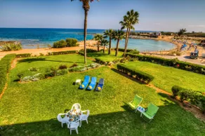 Beach Front Apartment With Garden - Image 2
