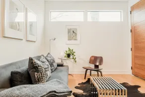Private Hideaway in East Downtown - Image 3