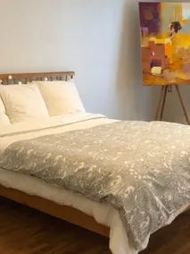 Spacious Parisian Loft | 4 min to Metro | Sleeps 8 - Image 5