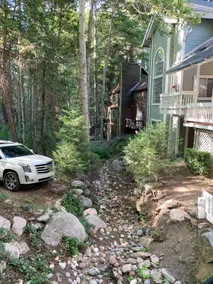 The Luxurious Modern Lake Arrowhead House. - Image 3