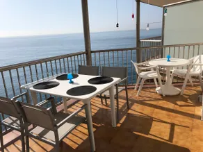 Escapade to unique place with direct sea access - Image 4