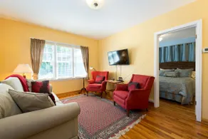 Charming home in the North End! - Image 2