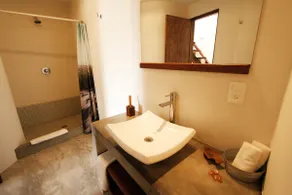 Charming, bright apartment - Image 4