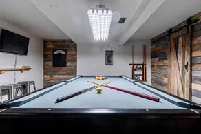 Beautiful house, private land, spa and pool table! - Image 3