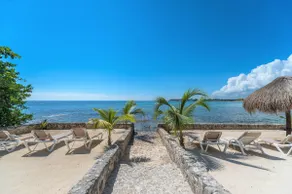 La Iguana #4 - Amazing ocean views and 2 pools! - Image 4
