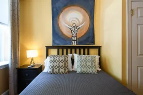 Home Comfort FREE Parking Sleeps 6 - Image 3