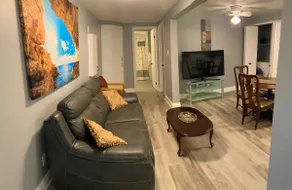 Comfortable Guest Suite in Orleans - Image 5