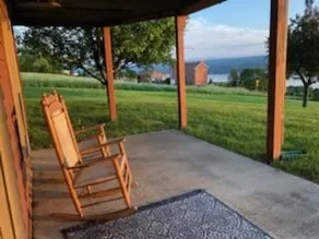 Vineyard Villa | Suite | Lake View - Image 5