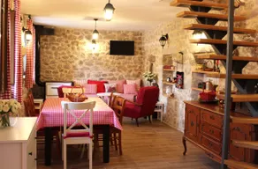 Stone cottage Aria - Image 3