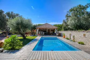 Bonifacio villa med pool - Image 3