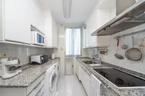 3 Bdr PH, Best Views, Madrid Center - Image 3