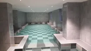 STOR GITE FOR FAMILIER OG GRUPPER 50 personer opvarmet indendørs swimmingpool - Image 2