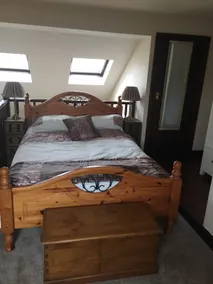 This annexe has a warm and welcoming feel. - Image 4