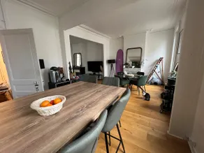 Triplex with view of theater Hyper Centre - Image 3