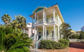 \"Serendipity\"~Gulf Views~Heated Pool~Beach Gear & Chairs~Families~Gated Street! - Image 2