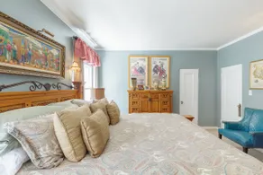Beautiful Spanish Manor w/ Pool and Amazing location in Historic Carthay Circle - Image 3