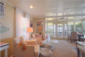 RELAX & ENJOY THE BEAUTY OF LAKE PALESTINE Spectacular Views!!! - Image 4