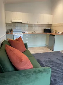 Little Chalet Daylesford - Image 2