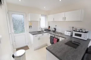 Seaview Holidays - Premier 2 Bedroom Cottage - Image 5