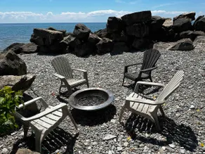 Lovely & cozy cottage beach house with private access beach with hot tub  - Image 4