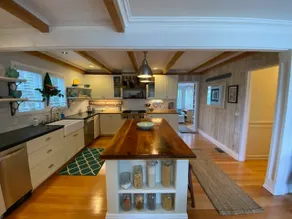 Beautiful Canyon Cottage on  a huge private lot - Image 2