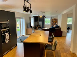 Luxury two bedroom cottage with views near Cardiff - Image 3