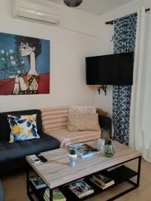 Seaside apartment with shared pool - Image 4