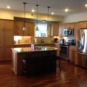 LUXURY 3BR/2BA LAKEFRONT CONDO  Private beach-indoor pool--perfect for families! - Image 2