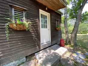 Martha’s Vineyard Cottage - A Glamping Experience! - Image 4