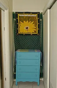 Tiny Studio Apartment 94 Walk Score - Image 5
