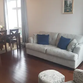Spacious And Lovely Two Bedroom Apt with Fireplace - Image 4